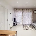 Taj Suite