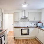 Stunning Designer Bedroom - Private Ensuite - Room 1