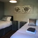 Private Double Room With Garden