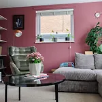 Suburban Hideaway In Suffolk