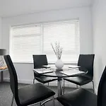 Springland Close