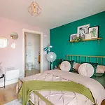 Waterfront 2 Bed Apartment With Views Over Ipswich