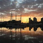 Luxury 1 Bed Ipswich Marina Apartment Free Parking