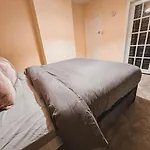 Spacious House In Ipswich