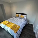 Cosyhomes - One Bedroom Apartment With Parking, Perfect For Corporate And Leisure Stays