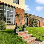 Knights Farm