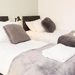 Charlotte House Spacious 2Br 2Bath In Ipswich