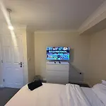 Relaxing Double Rooms In A Beautiful House