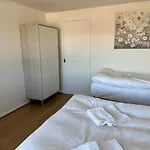 Place To Stay Up Ipswich Near The Train Station, Football Stadium, Waterfront
