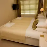 Innocence Rooms - West