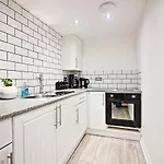 Star Apartment