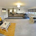 Huge Apartment - 2 Bathrooms - Central Ipswich