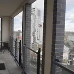 Toothbrush Apartments - Ipswich Waterfront South - Avalon Court (Adults Only)