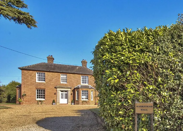 Harkstead Hall By Group Retreats