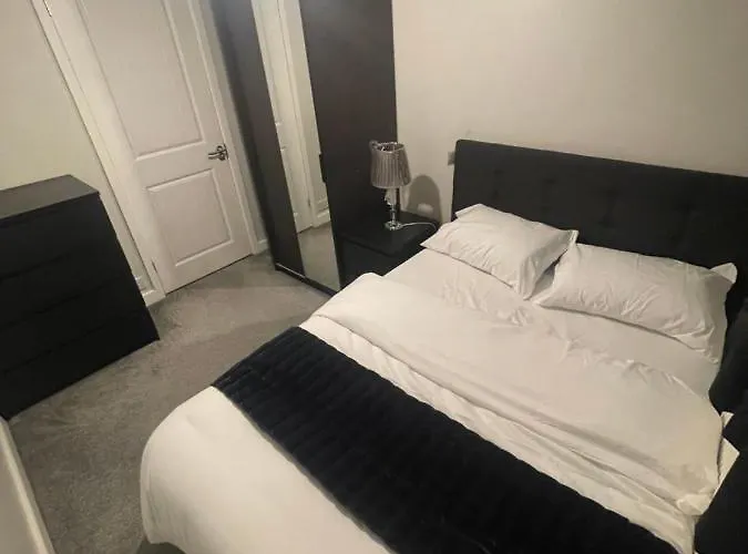 Beautiful En-Suite Bedroom