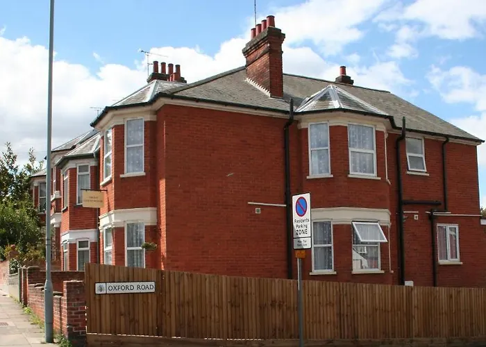 Grove Guest House