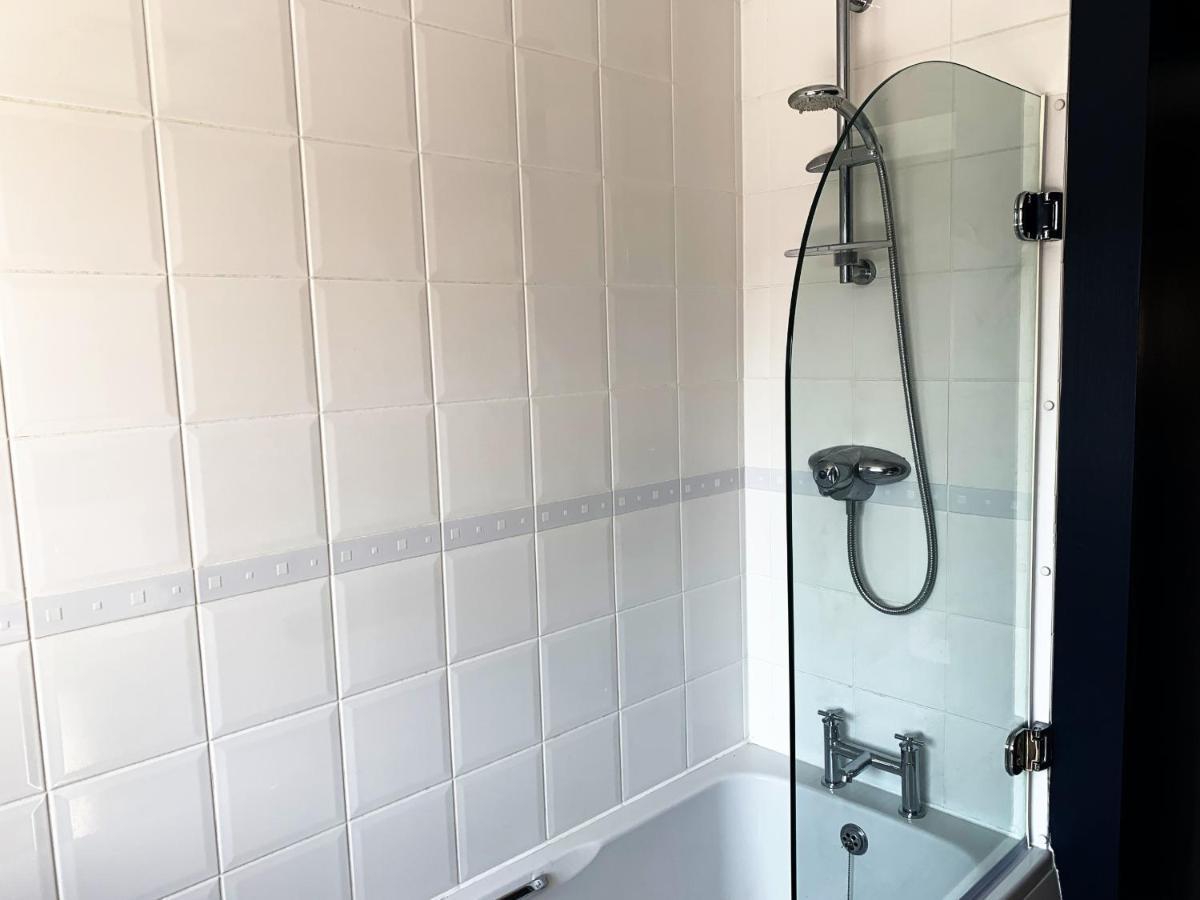 Apartment Toothbrush - - Nr Train Station *