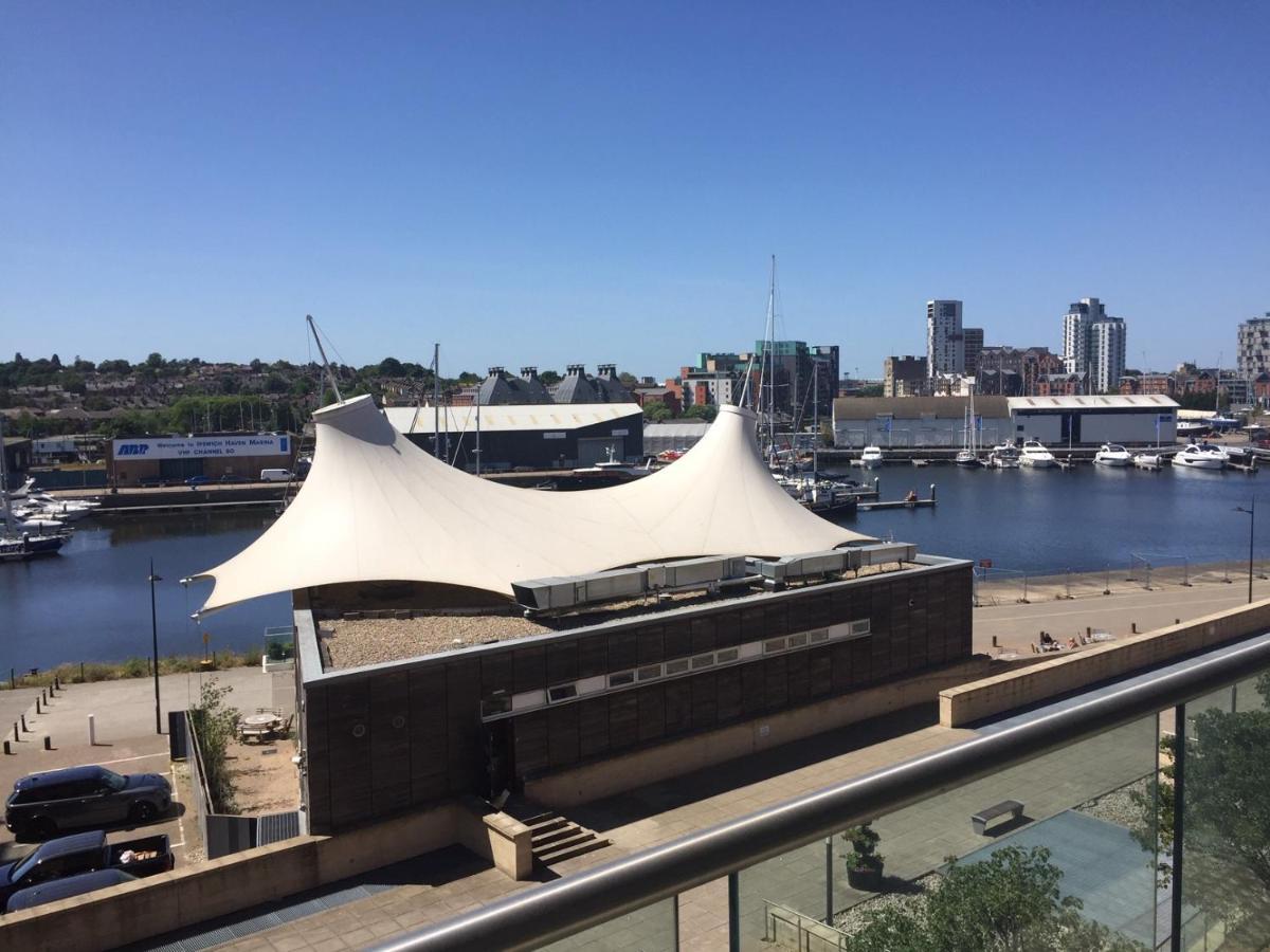 Apartment Toothbrush - Waterfront - Anchor St Ipswich