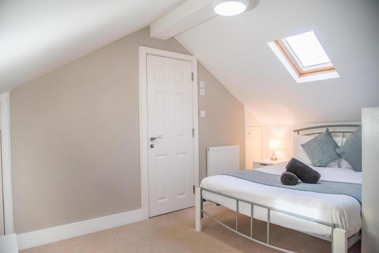 Executive House * Ipswich
