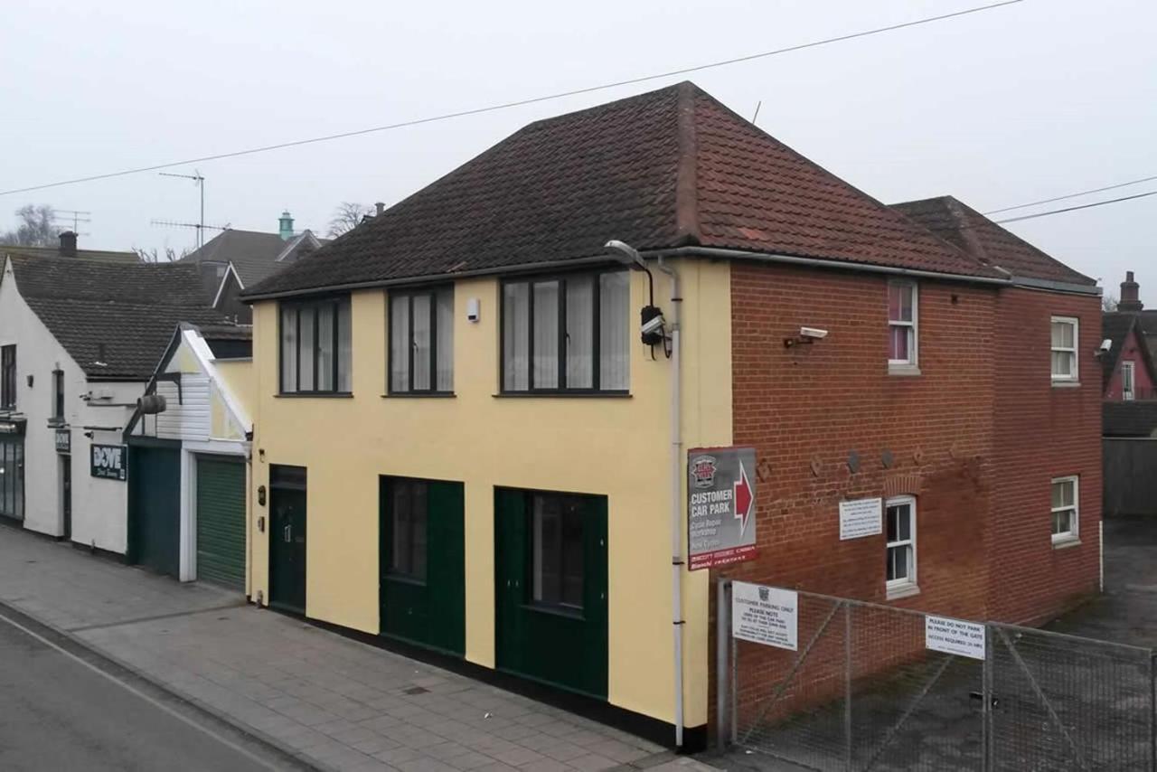 Spacious With Roof Terrace, Near The Waterfront, * Ipswich