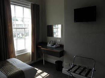 Hotel The Riverside *