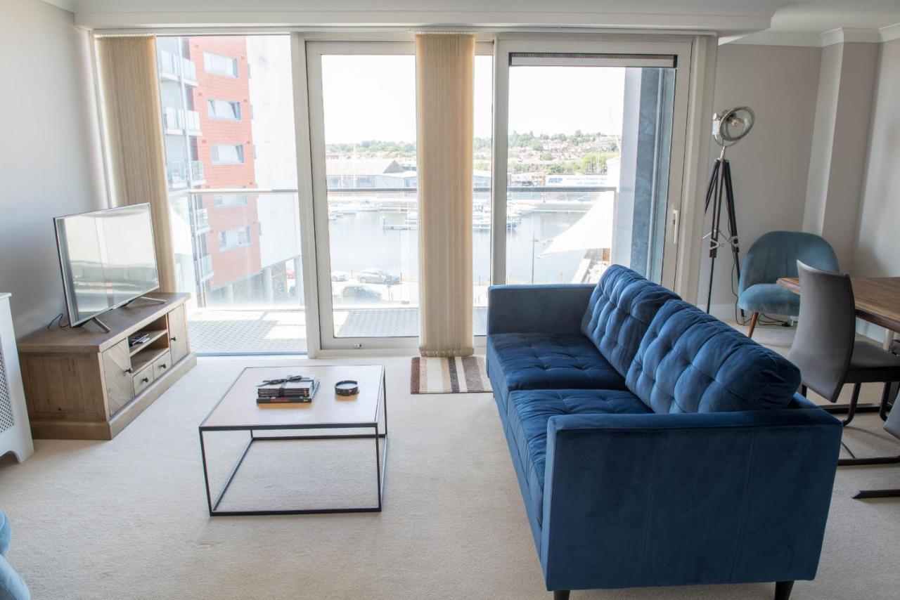 Toothbrush - Waterfront - Anchor St Apartment Ipswich