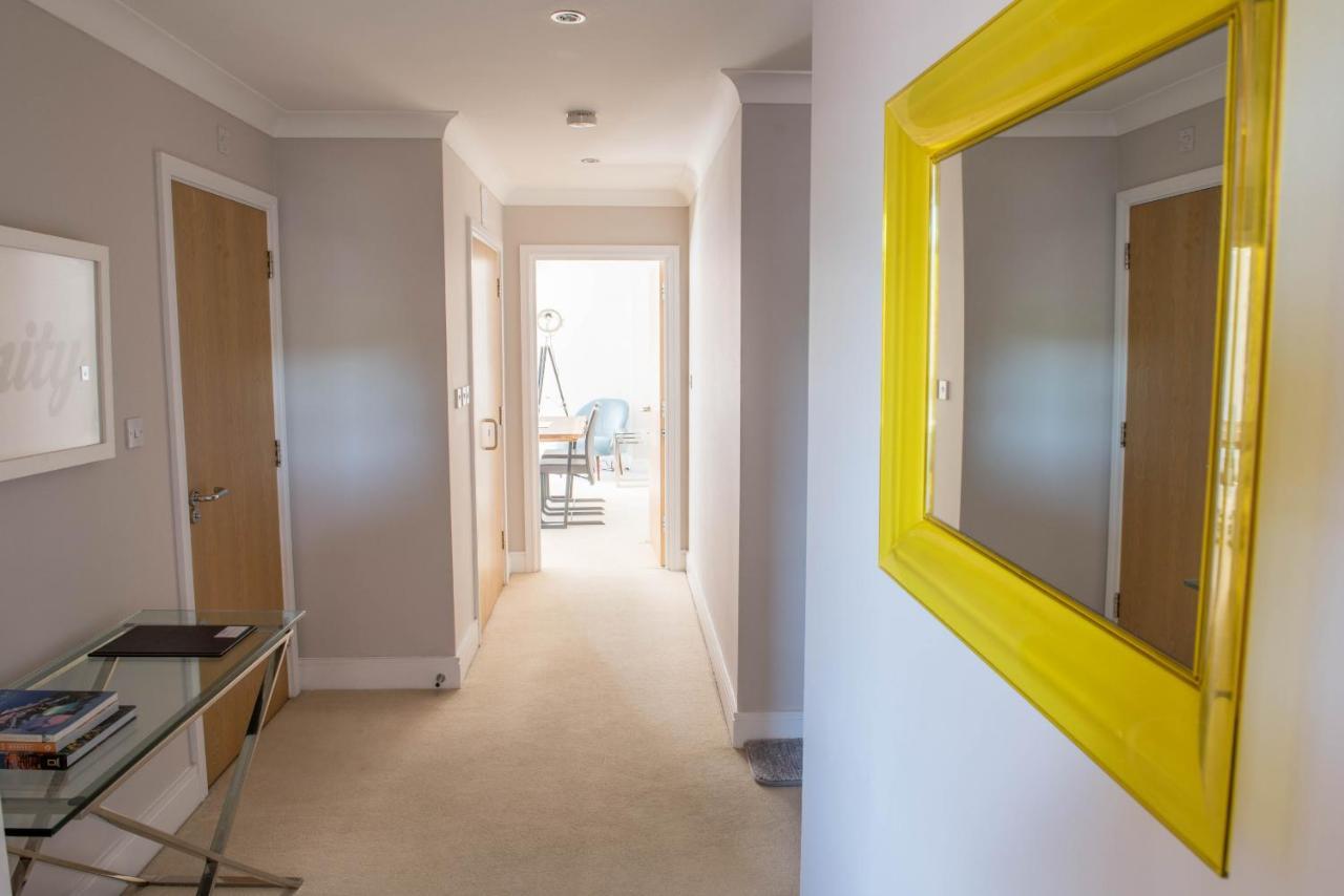 Apartment Toothbrush - Waterfront - Anchor St *