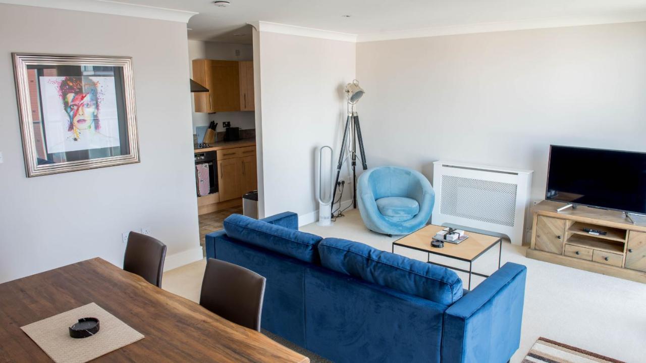 Apartment Toothbrush - Waterfront - Anchor St Ipswich