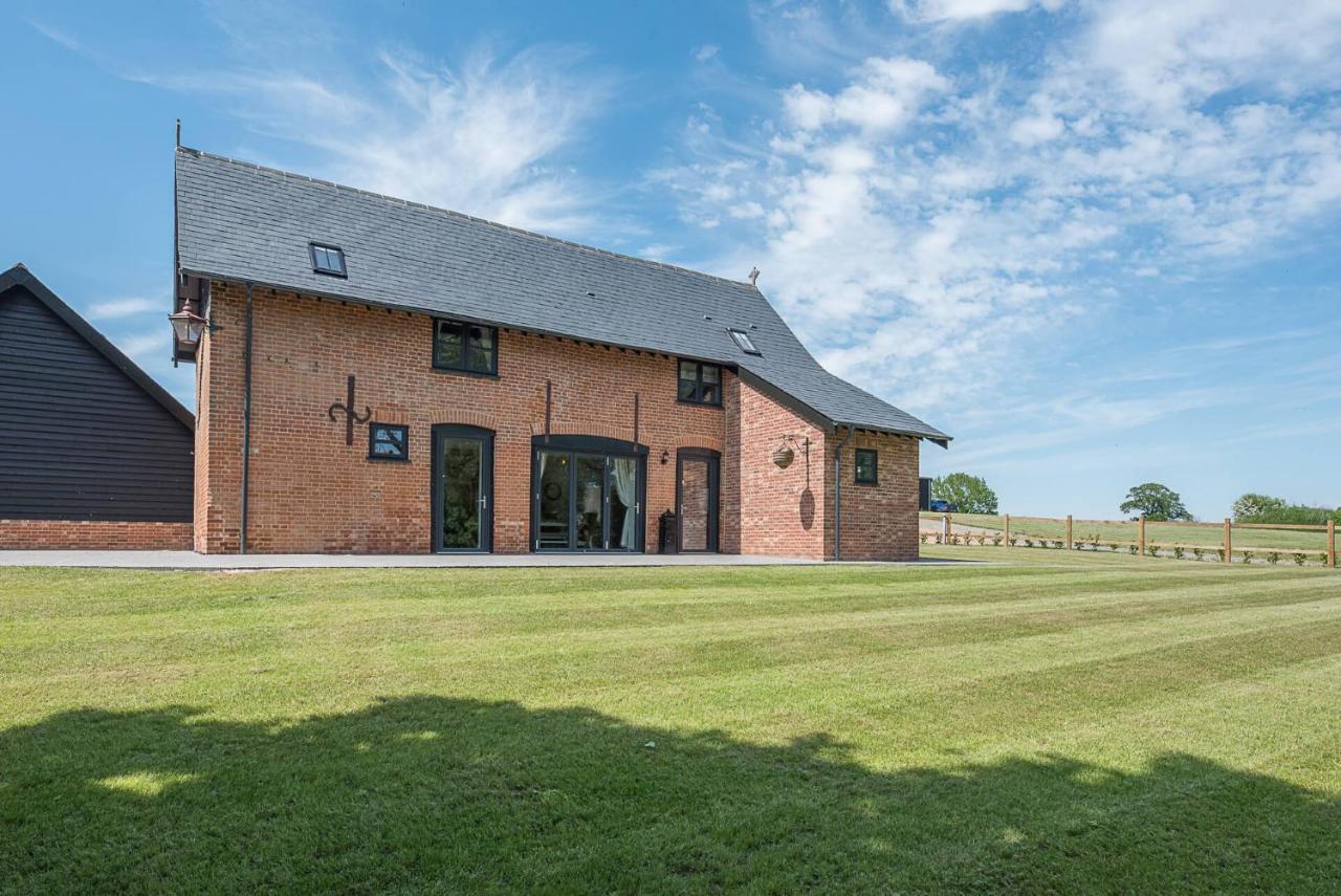 Chapel At Pond Hall Farm, Stunnning With Private Hot Tub, Hadleigh * Ipswich
