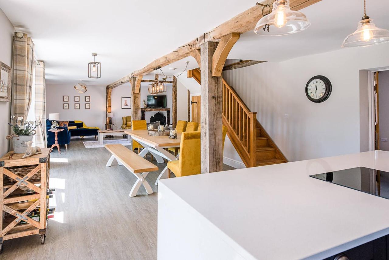 Chapel At Pond Hall Farm, Stunnning With Private Hot Tub, Hadleigh