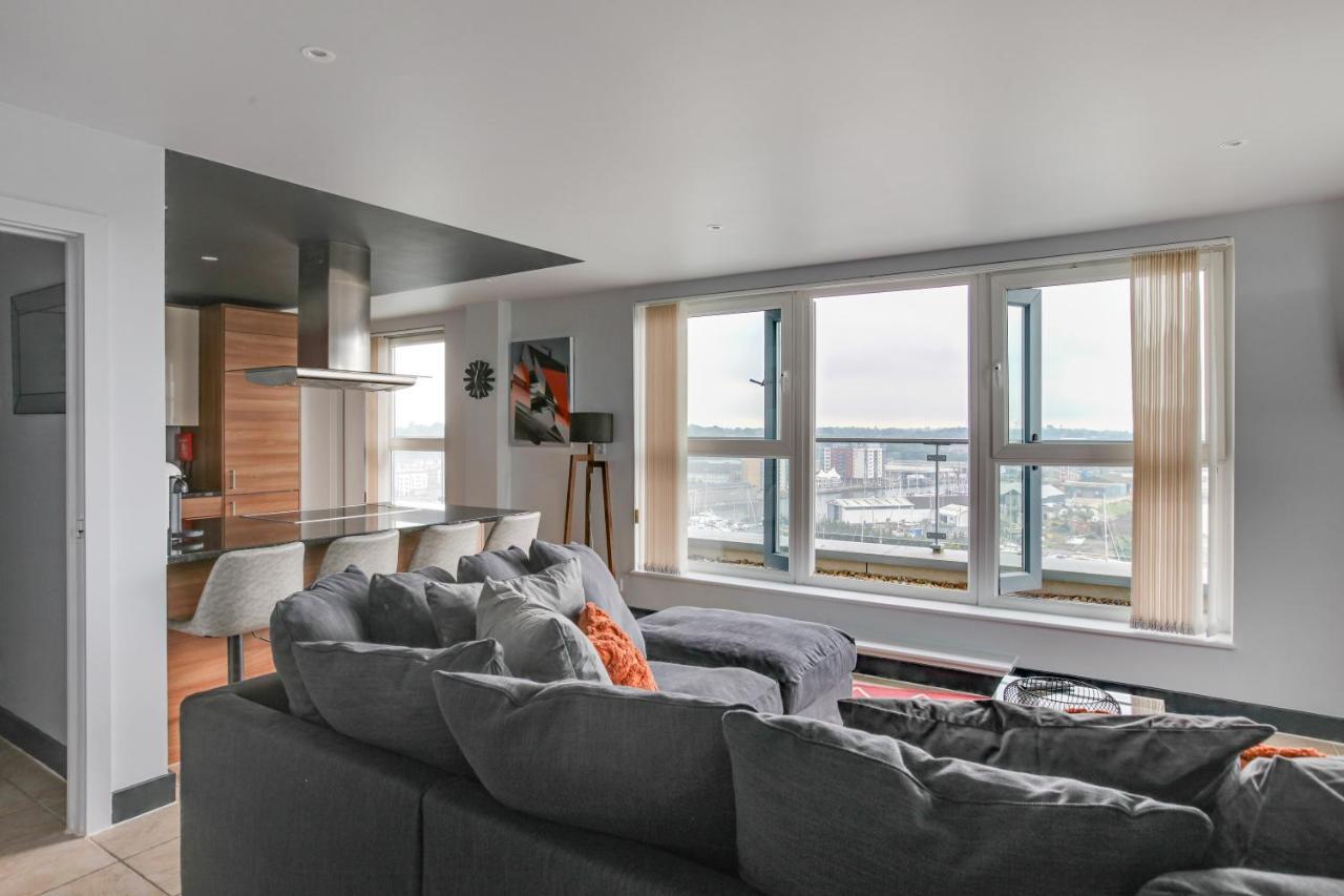 The Marina Penthouse Apartment *