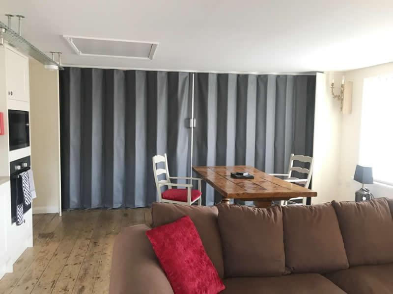 Apartment Spacious With Roof Terrace, Near The Waterfront, *