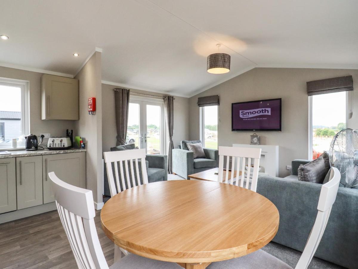 47 Holiday home *