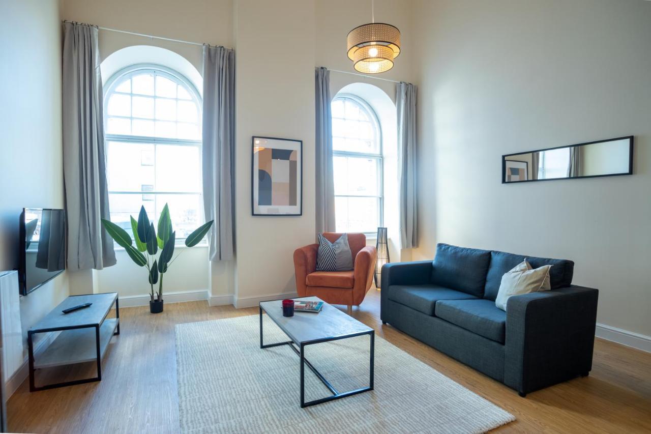 Modern Near Christchurch Park Waterfront By Belvilla