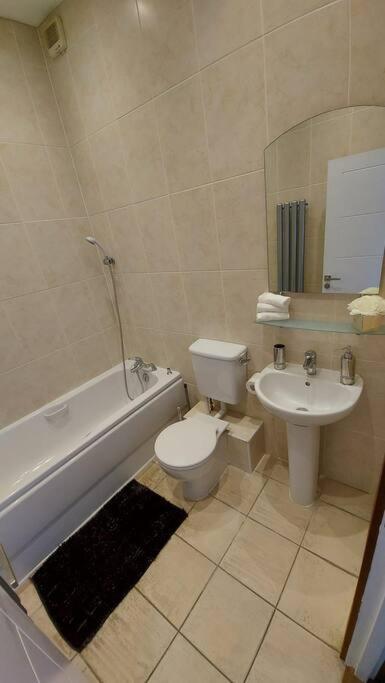 Modern And Spacious Two Bedroom Ipswich
