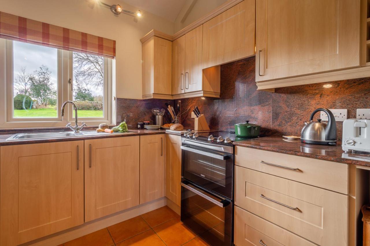 Holiday home Charming In Beautiful Countryside With A Boating - The Calf Pens