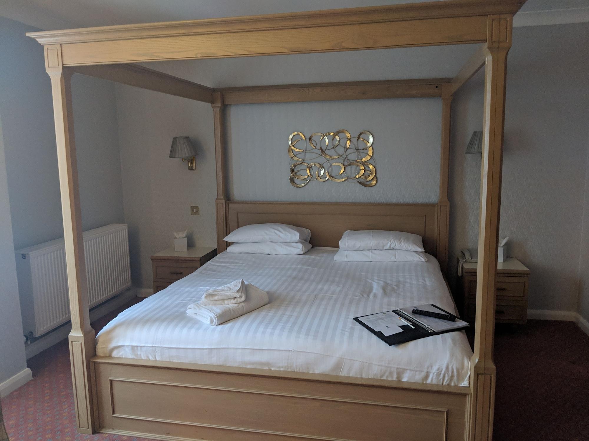 Western 4*