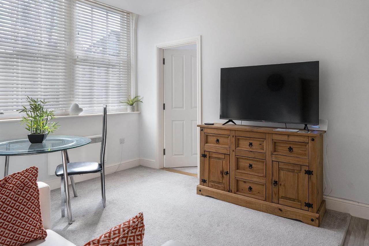 Apartment Town Centre - 7 *