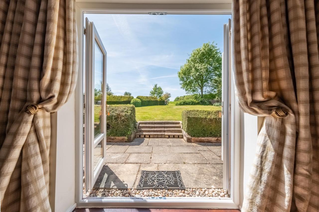 Holiday home Charming In Beautiful Countryside With A Boating - The Calf Pens *
