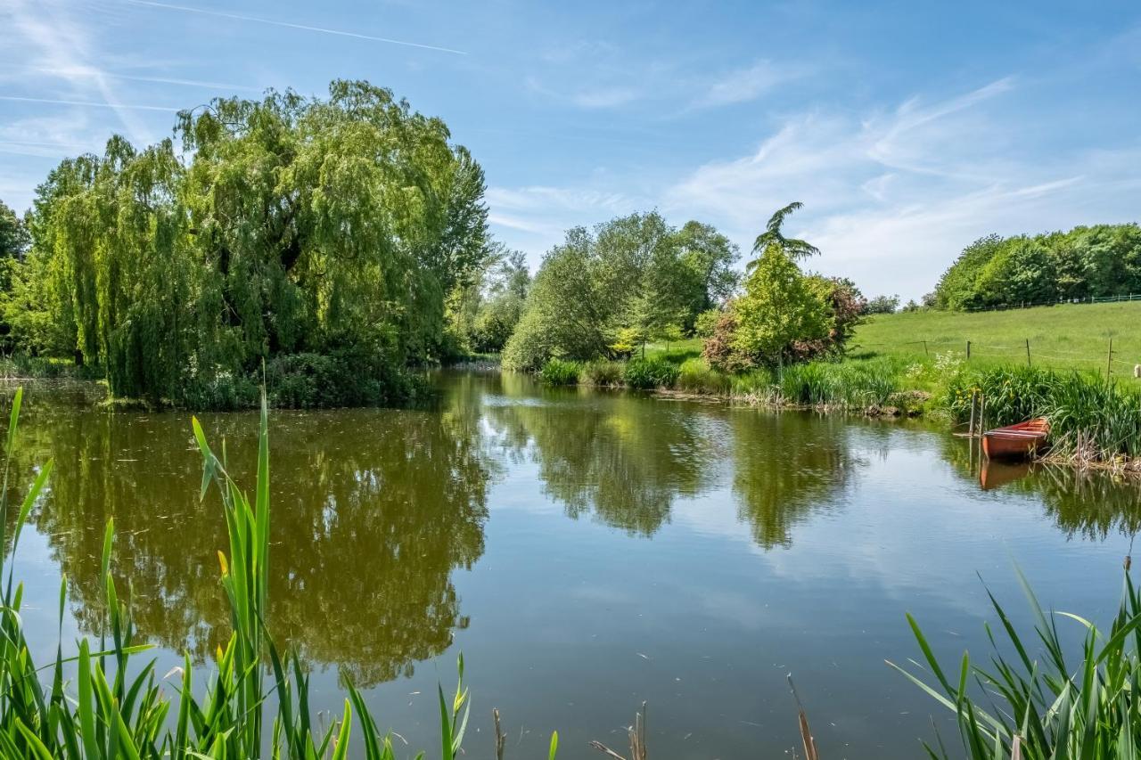 Charming In Beautiful Countryside With A Boating - The Calf Pens *