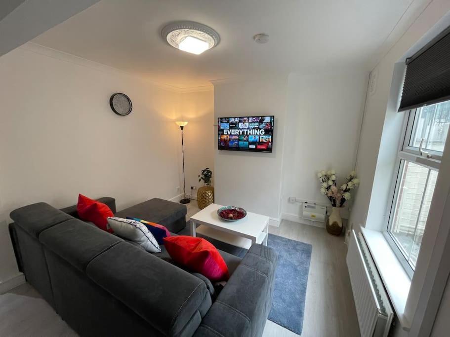 Ed Executive Apartment