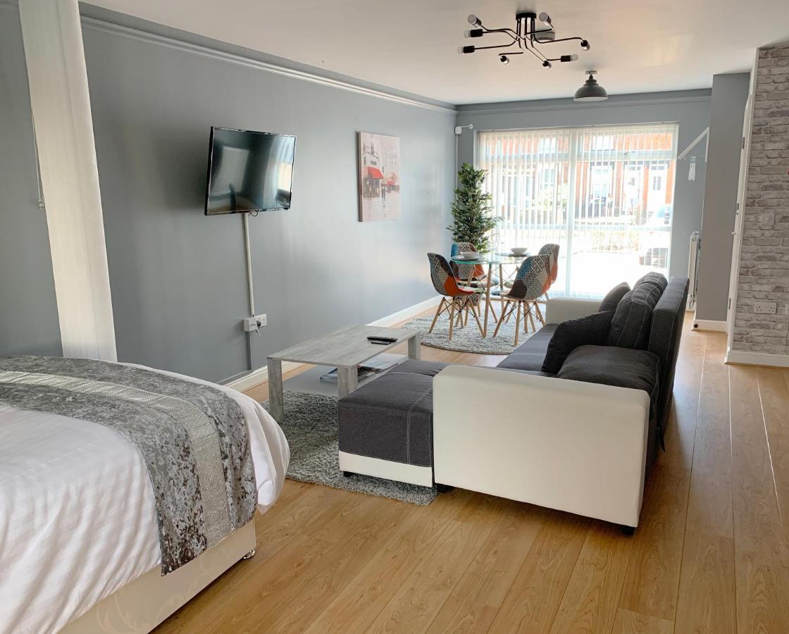 Apartment Toothbrush - - Nr Train Station *