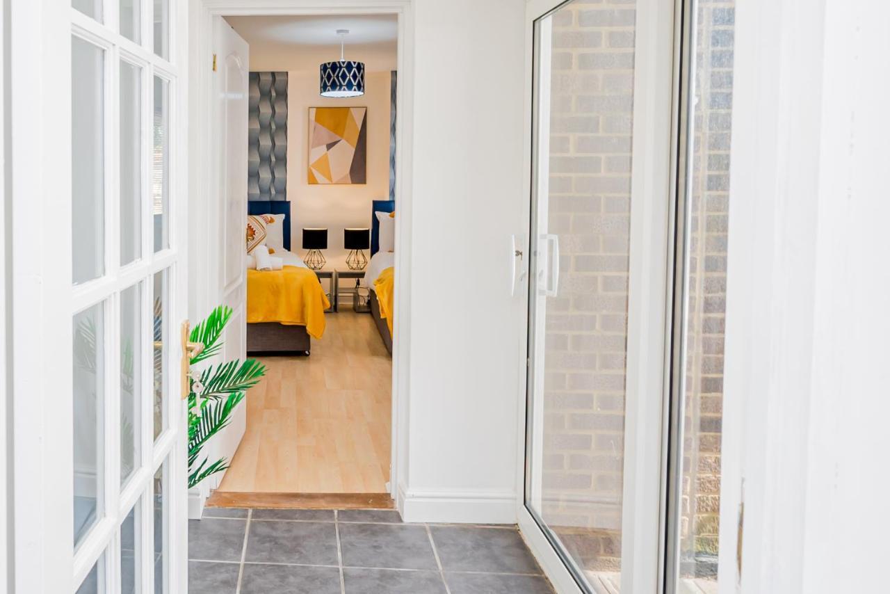 Private Parking&garden&contractor&families Apartment *