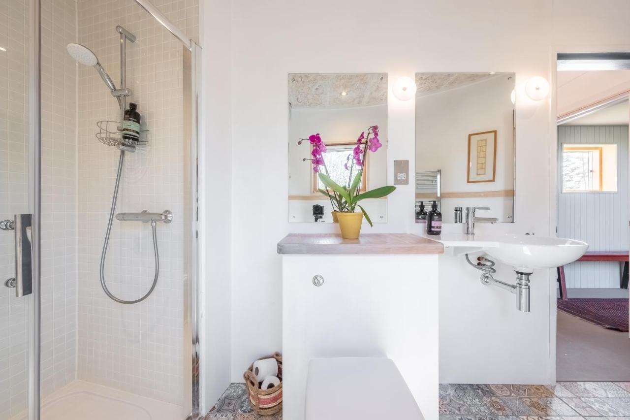 Holiday home Extraordinarily Converted Grain Stores - The Silos *