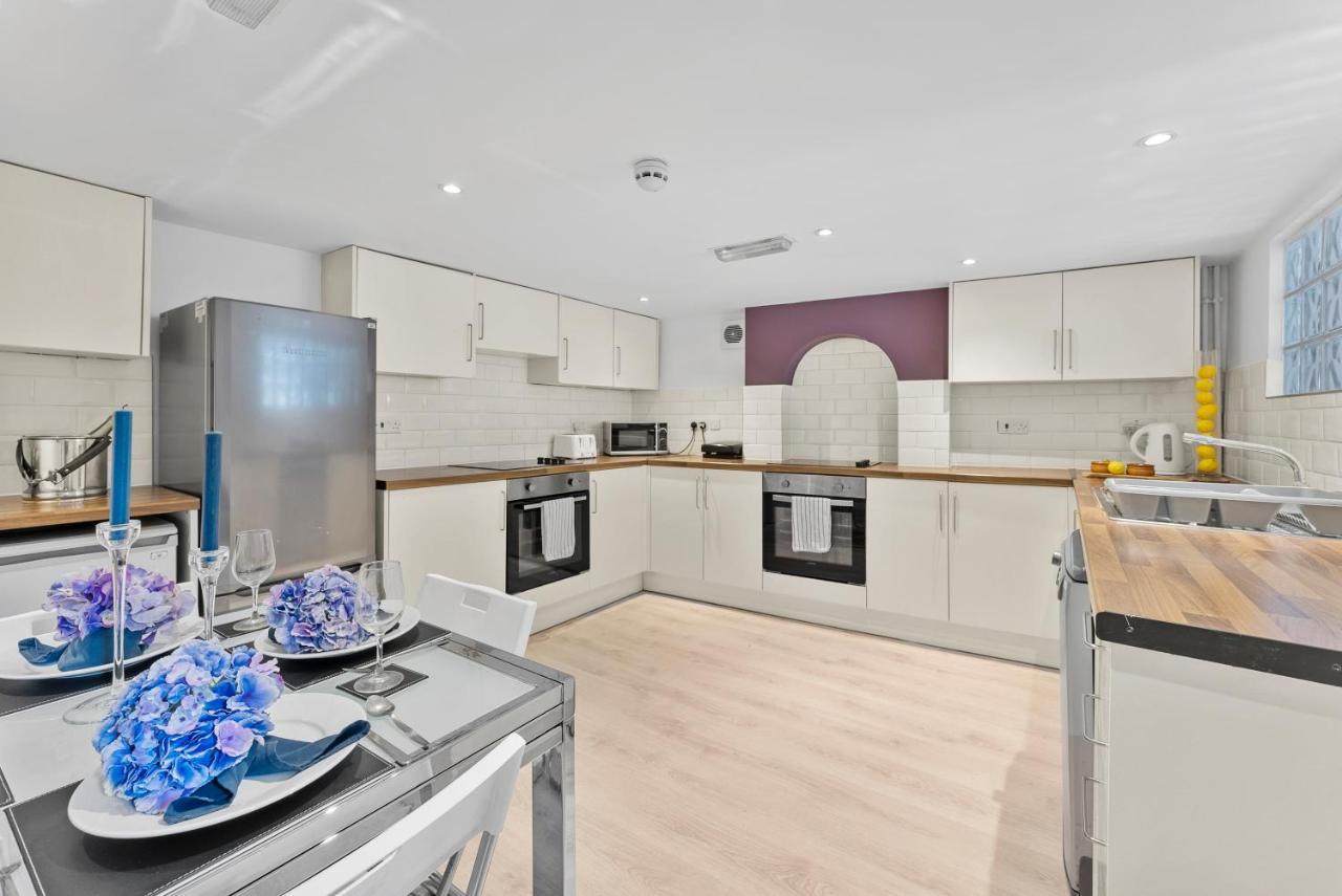 In Centre House With Kitchen, Lounge, Garden Hotel *