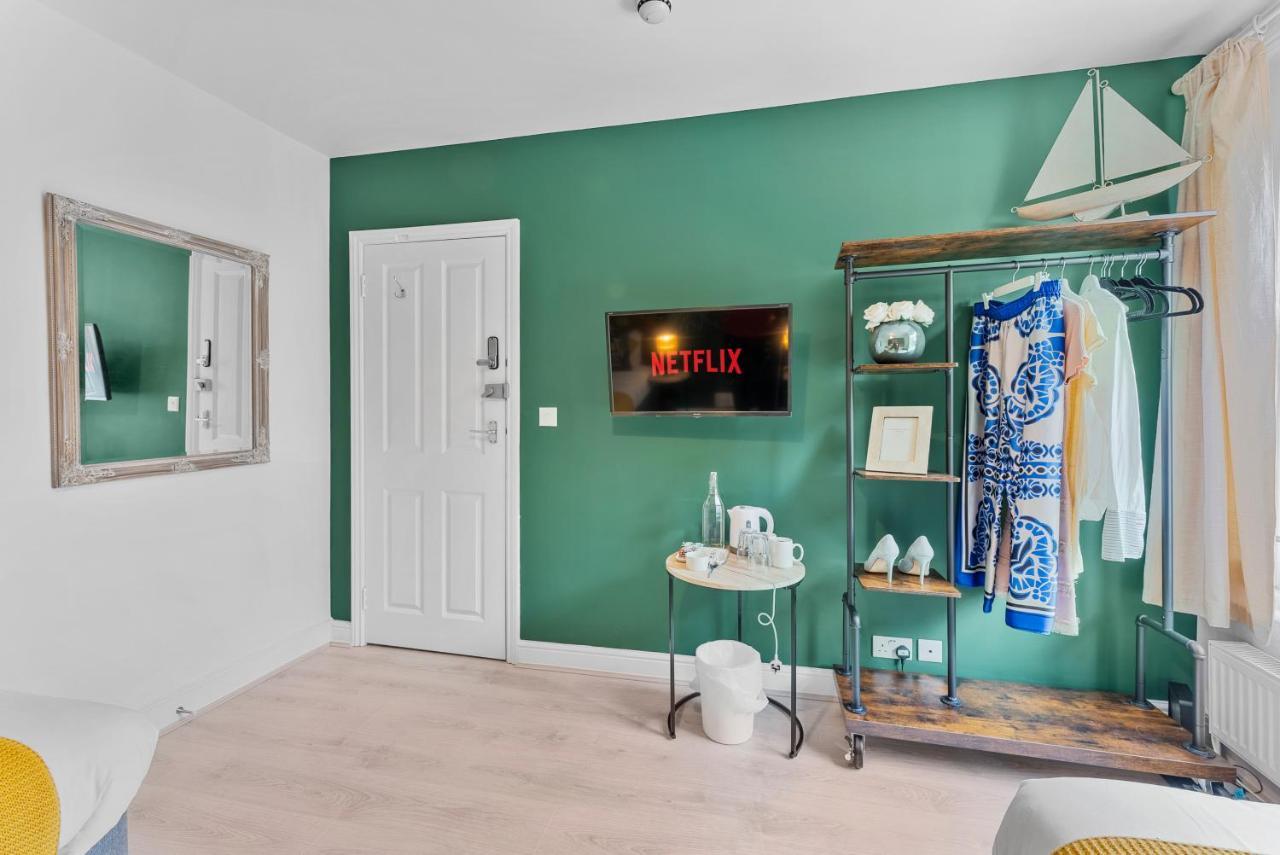 In Centre House With Kitchen, Lounge, Garden Hotel