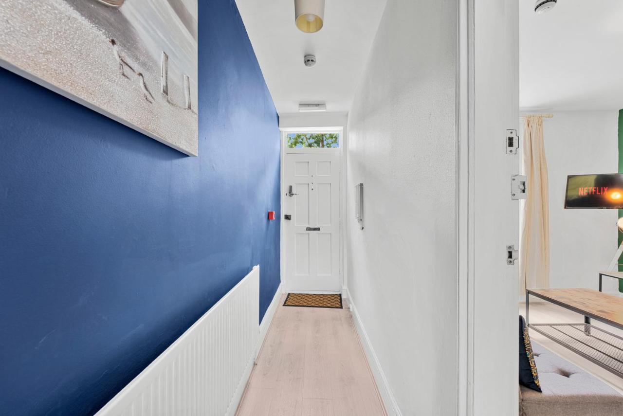 Hotel In Centre House With Kitchen, Lounge, Garden Ipswich