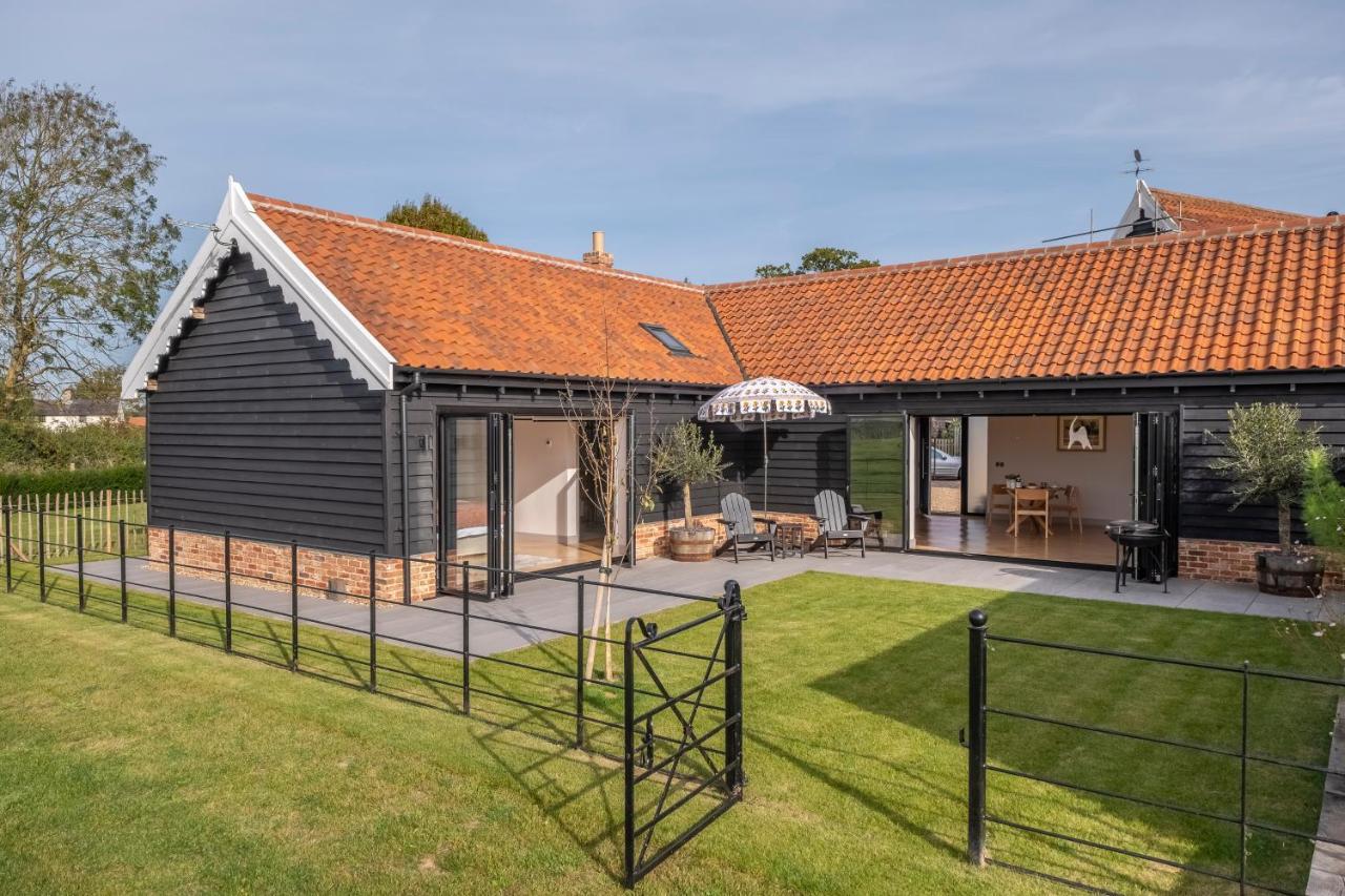Holiday home Large Immaculate Rural Conversion - The Milking Parlour *