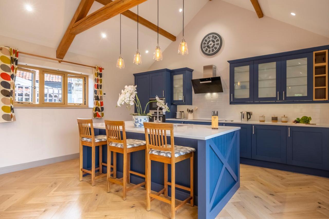 Large Immaculate Rural Conversion - The Milking Parlour Holiday home