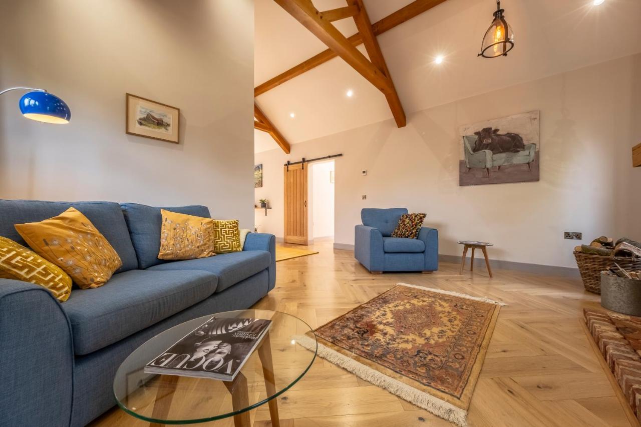 Large Immaculate Rural Conversion - The Milking Parlour Holiday home Ipswich
